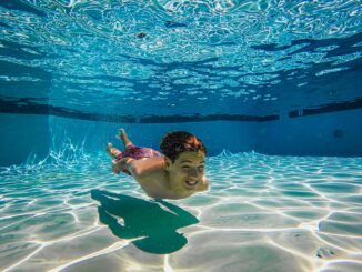Sicherheit im Wasser: So unterrichten Sie Ihr Kind richtig 1 pexels kindelmedia 9044071