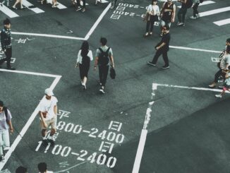 Die Kunst des Street Photography: Wie Sie den Puls der Stadt in Ihren Fotos einfangen 1 pexels photo 3073037.jpegautocompresscstinysrgbdpr2h650w940dldosya