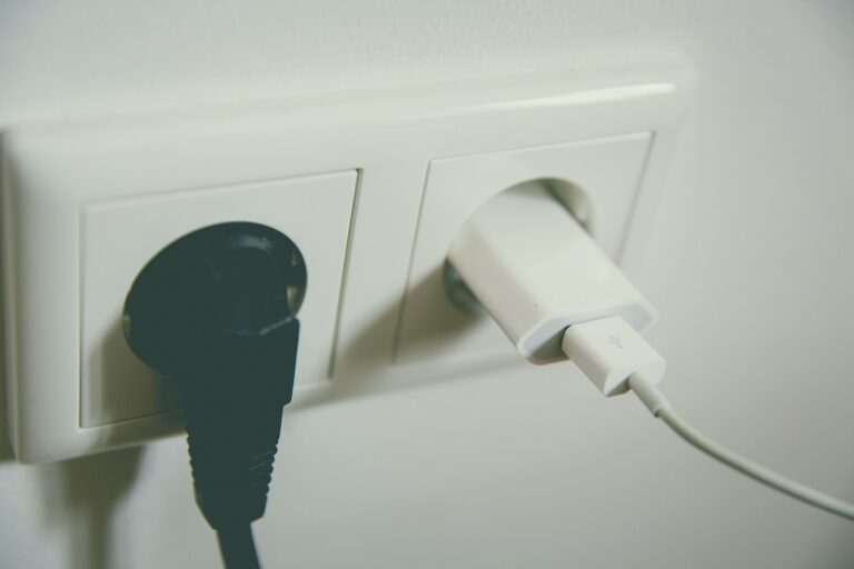 power outlet 1794616 1280